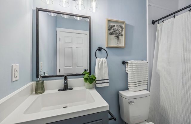 158 Suncrest Dr, La Vergne, TN 37086