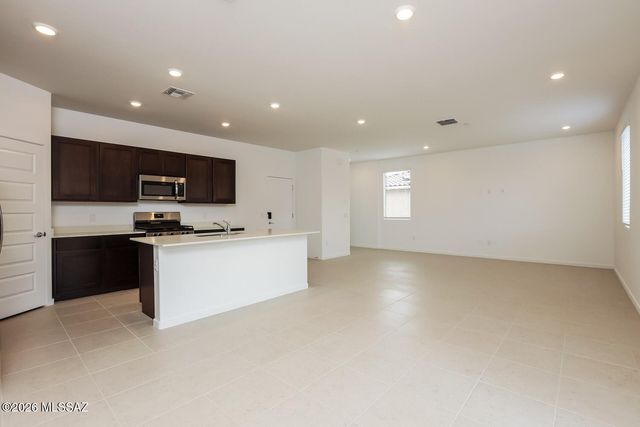 7071 W Indian Clover Way, Tucson, AZ 85757