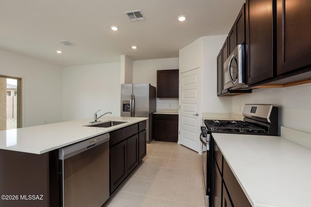 7071 W Indian Clover Way, Tucson, AZ 85757