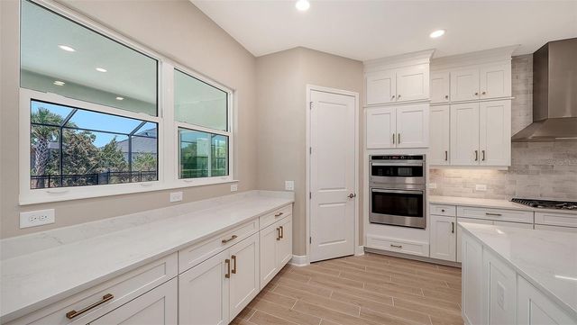 6336 LAKE WOODRUFF COURT, Sarasota, FL 34241