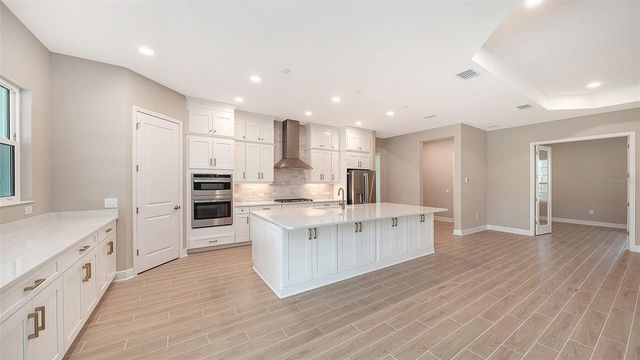 6336 LAKE WOODRUFF COURT, Sarasota, FL 34241