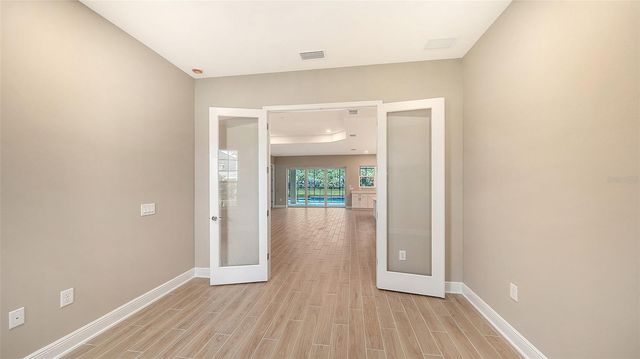6336 LAKE WOODRUFF COURT, Sarasota, FL 34241