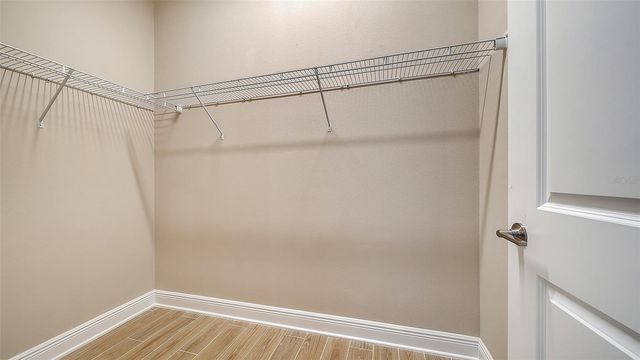 6336 LAKE WOODRUFF COURT, Sarasota, FL 34241