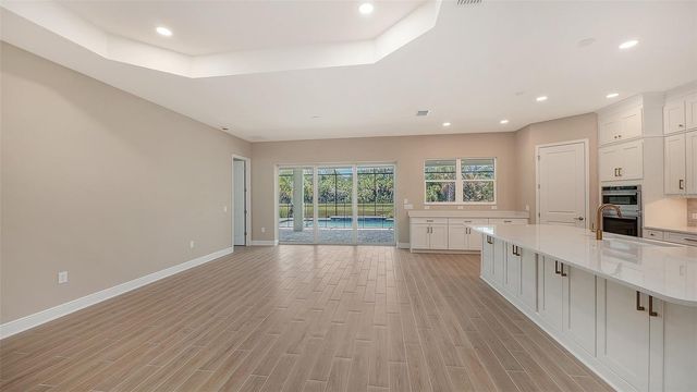 6336 LAKE WOODRUFF COURT, Sarasota, FL 34241