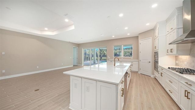 6336 LAKE WOODRUFF COURT, Sarasota, FL 34241