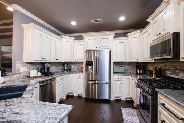 18905 Lochridge Drive, Little Rock, AR 72210