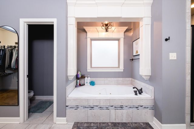 18905 Lochridge Drive, Little Rock, AR 72210