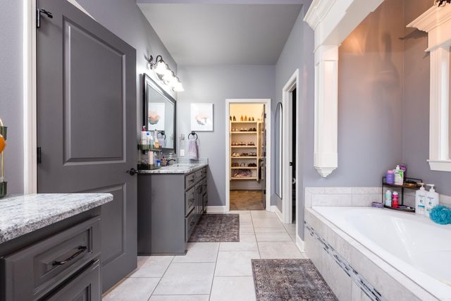 18905 Lochridge Drive, Little Rock, AR 72210