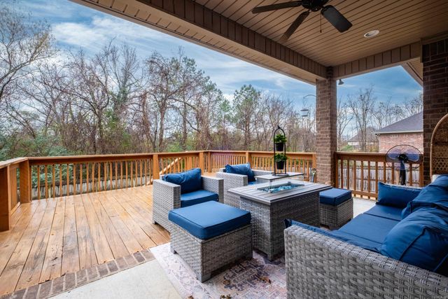 18905 Lochridge Drive, Little Rock, AR 72210