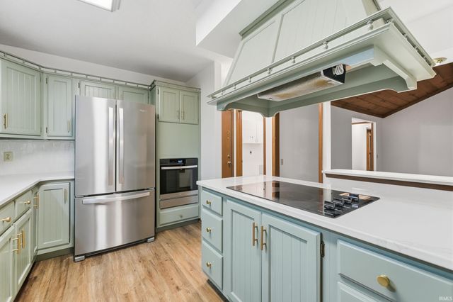 7417 Nature Trail Drive, Fort Wayne, IN 46835