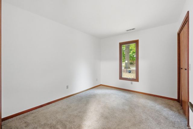 7417 Nature Trail Drive, Fort Wayne, IN 46835