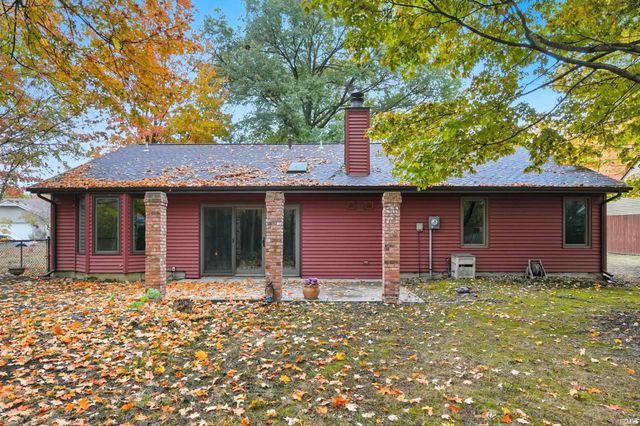 7417 Nature Trail Drive, Fort Wayne, IN 46835
