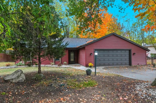 7417 Nature Trail Drive, Fort Wayne, IN 46835