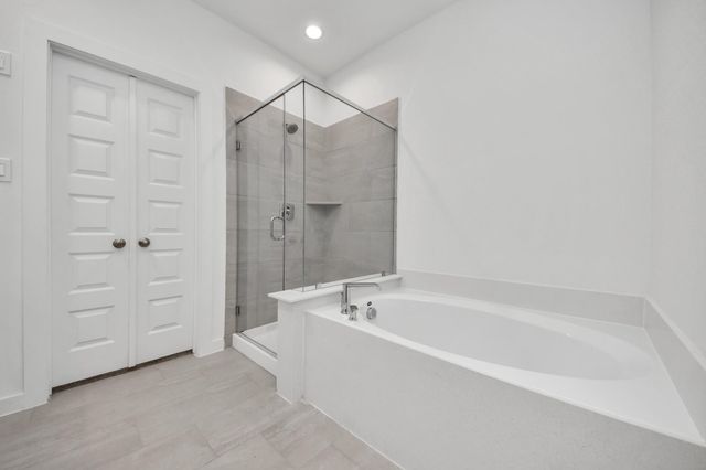 18551 Athena Flower Drive, Fresno, TX 77545