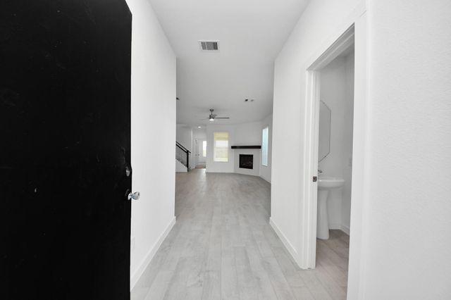 18551 Athena Flower Drive, Fresno, TX 77545