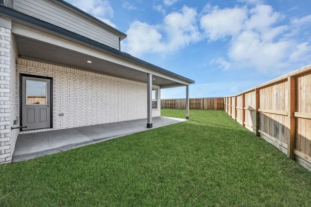 18551 Athena Flower Drive, Fresno, TX 77545