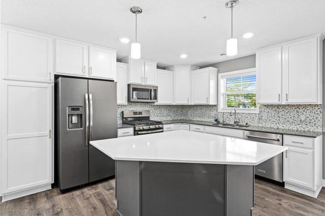 10270 Dallas Lane N, Maple Grove, MN 55369