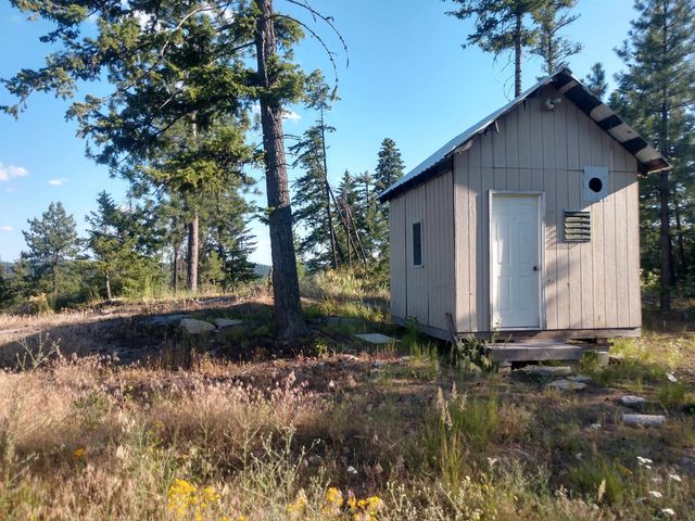 432 Quartz Rd, Newport, WA 99156