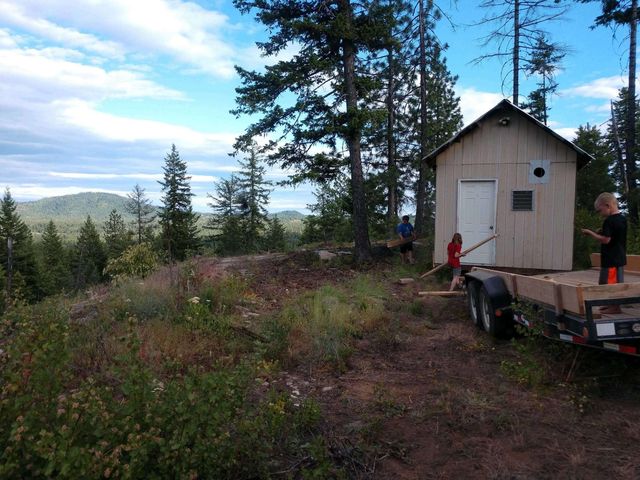 432 Quartz Rd, Newport, WA 99156