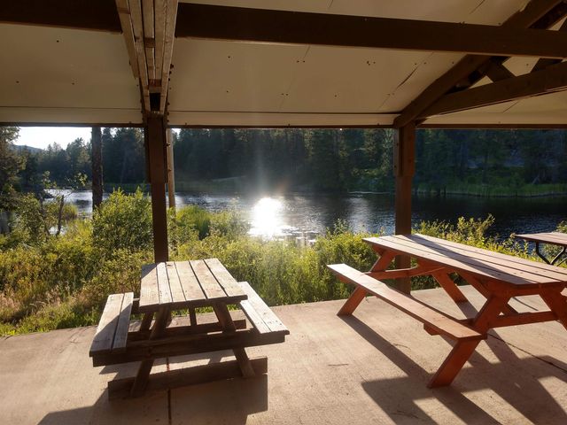 432 Quartz Rd, Newport, WA 99156