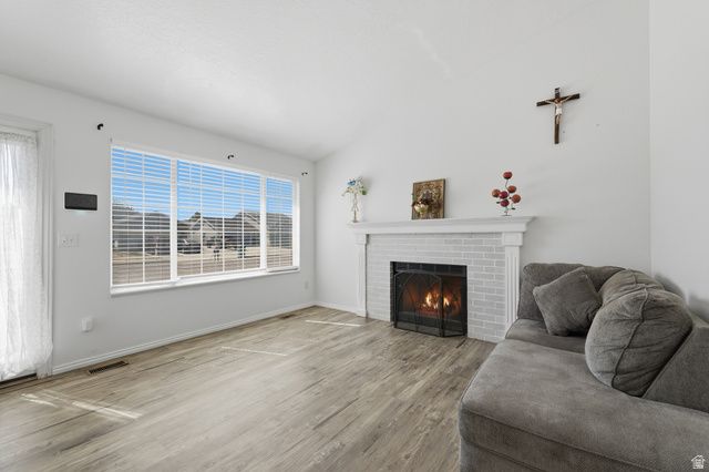 3799 FOXGLEN DR, Roy, UT 84067