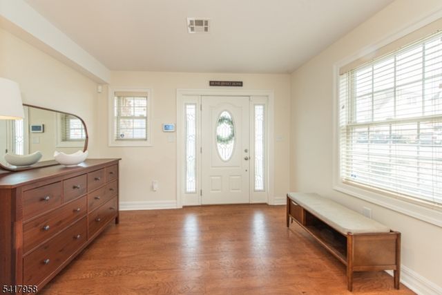 21 Riverbend Ct, New Providence Boro, NJ 07974