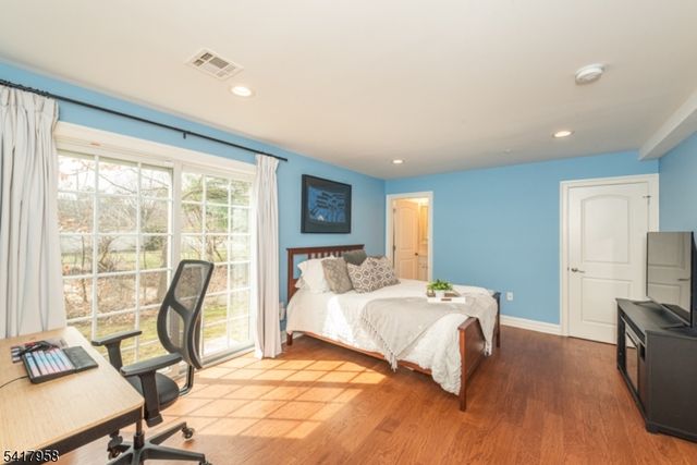 21 Riverbend Ct, New Providence Boro, NJ 07974