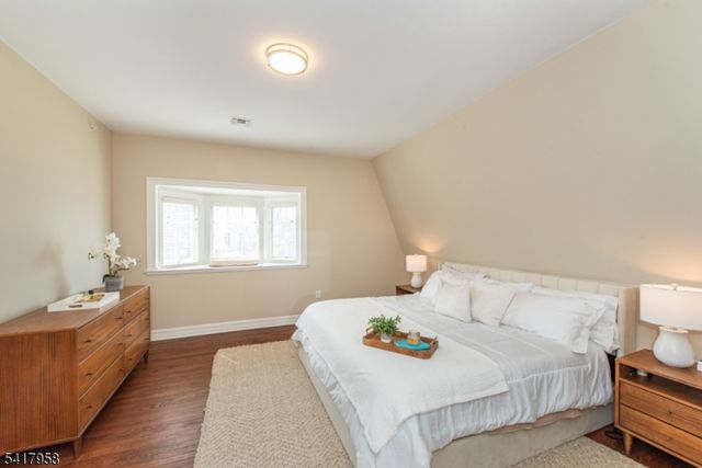 21 Riverbend Ct, New Providence Boro, NJ 07974