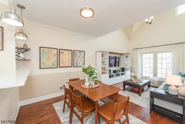 21 Riverbend Ct, New Providence Boro, NJ 07974