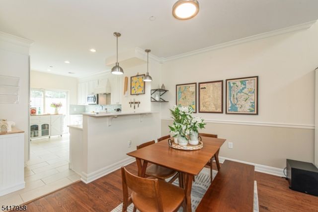 21 Riverbend Ct, New Providence Boro, NJ 07974