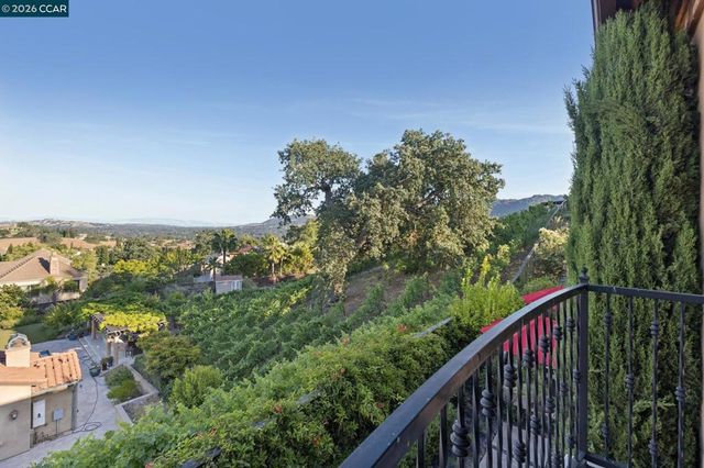 331 Corrie Place, Alamo, CA 94507