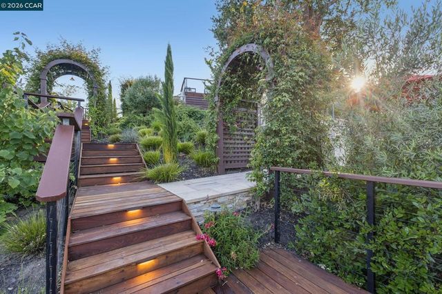 331 Corrie Place, Alamo, CA 94507