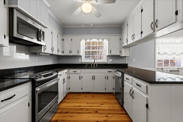1005 S Main St., Mullins, SC 29574