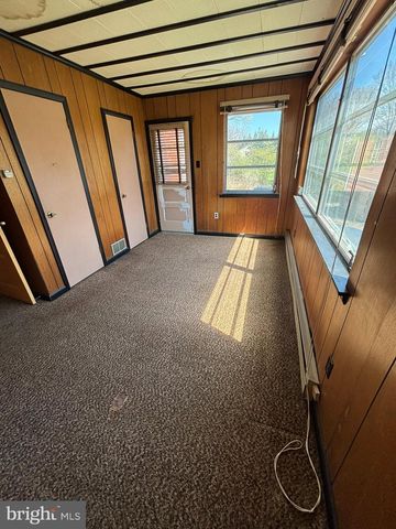 4022 W CHESTER PIKE, Newtown Square, PA 19073