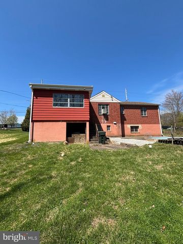 4022 W CHESTER PIKE, Newtown Square, PA 19073