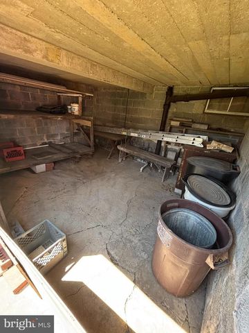 4022 W CHESTER PIKE, Newtown Square, PA 19073