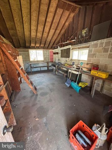 4022 W CHESTER PIKE, Newtown Square, PA 19073