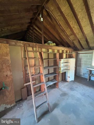 4022 W CHESTER PIKE, Newtown Square, PA 19073