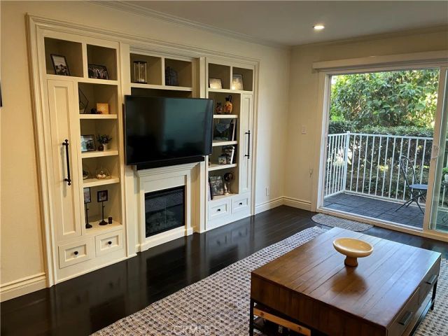 102 Scholz Plaza 149, Newport Beach, CA 92663