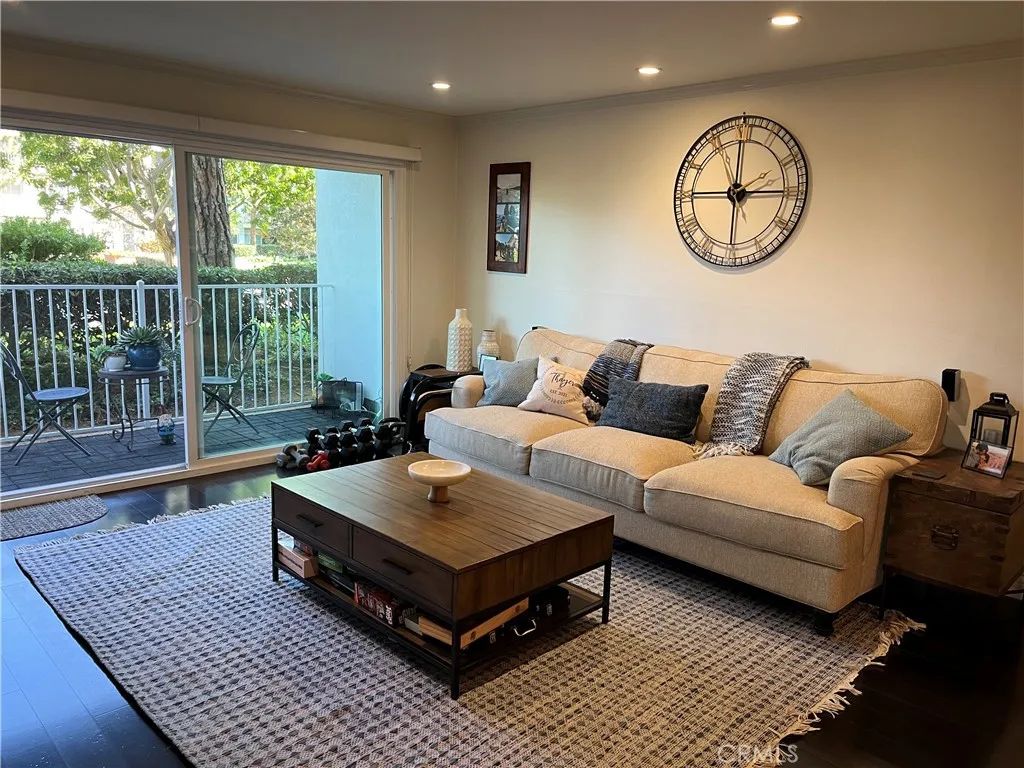 102 Scholz Plaza 149, Newport Beach, CA 92663