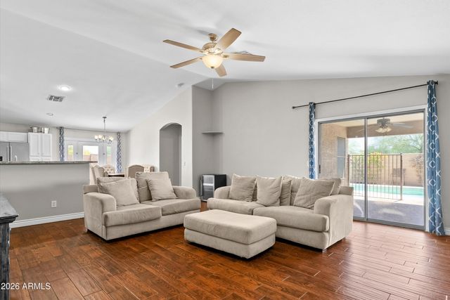 9319 W HARMONY Lane, Peoria, AZ 85382