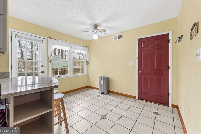 120 Chateau Circle, Fayetteville, GA 30215