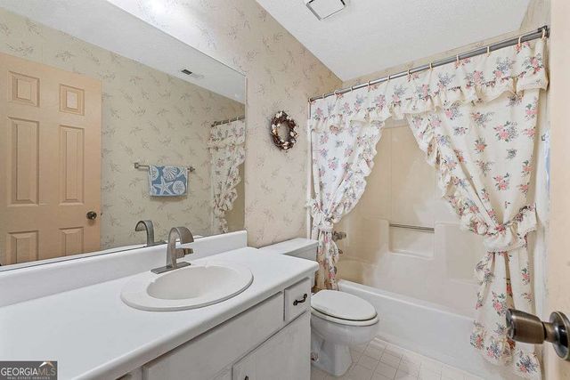 120 Chateau Circle, Fayetteville, GA 30215