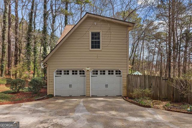 120 Chateau Circle, Fayetteville, GA 30215