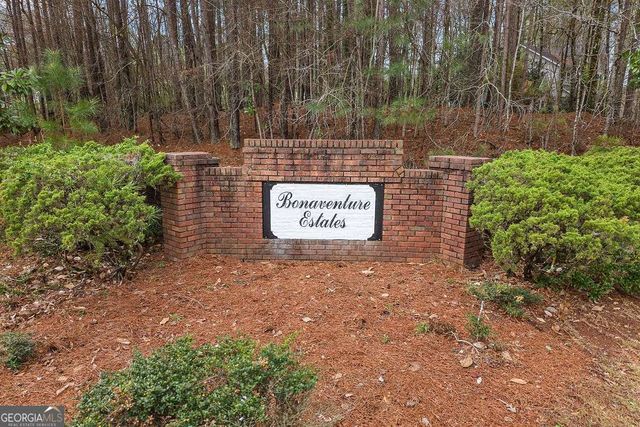 120 Chateau Circle, Fayetteville, GA 30215