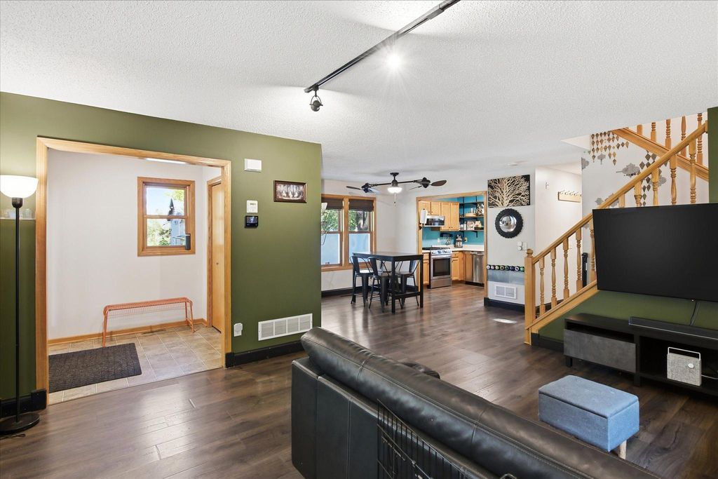 682 Harvard Street, Saint Paul, MN 55107 — photo 4
