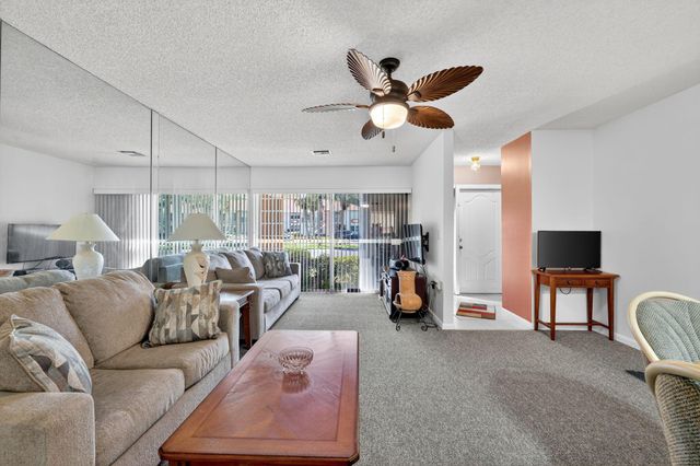 1222 S Lakes End Drive C, Fort Pierce, FL 34982