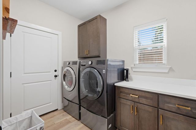 716 Old Magnolia Road, Conroe, TX 77304