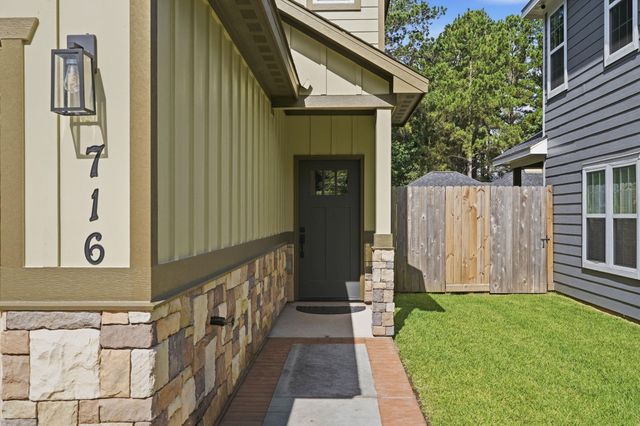 716 Old Magnolia Road, Conroe, TX 77304