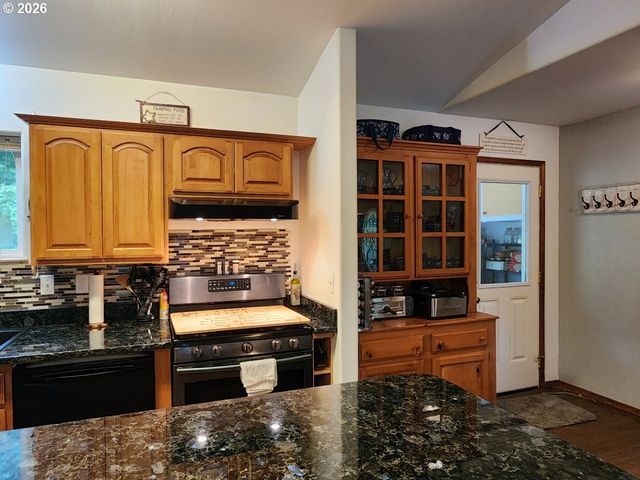 93490 FIR Rd, Port Orford, OR 97465